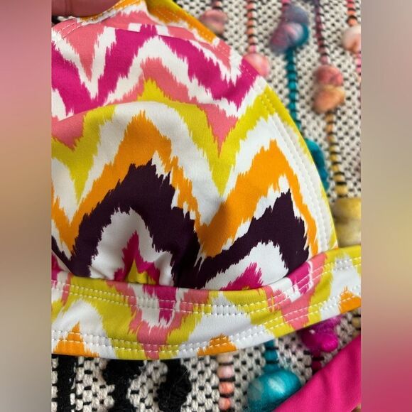 Athleta Pink Yellow Orange Chevron Triangle Bikini Top Sz S See Details - Picture 7 of 8